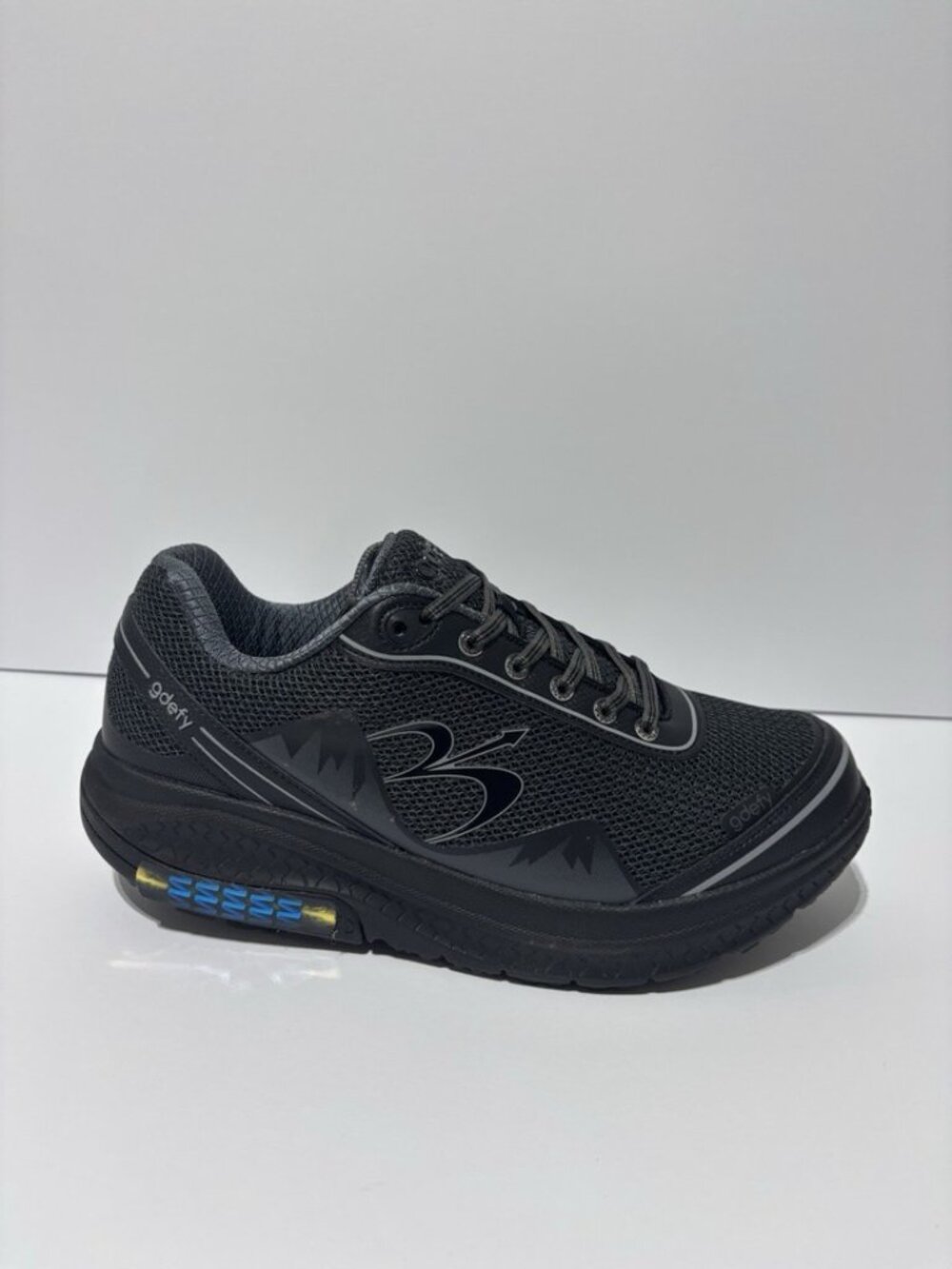 Gravity Defyer Men’s Mighty Walk Black Sneakers, Size 10.5 M